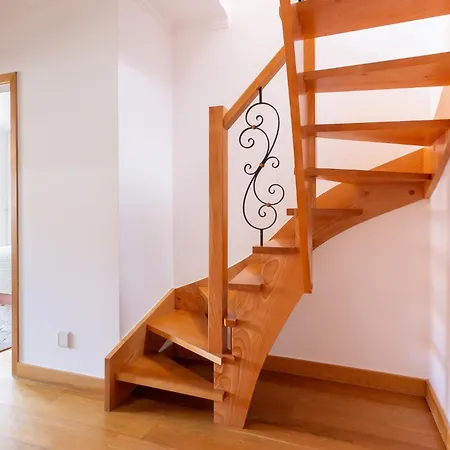 Dream Carcavelos (Lisbon)